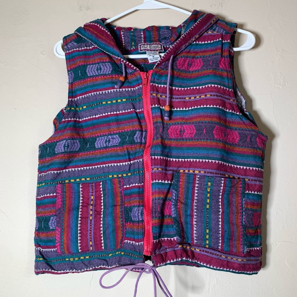 62 East cotton skater girl Aztec pattern pink purple teal crop hooded vest sz M